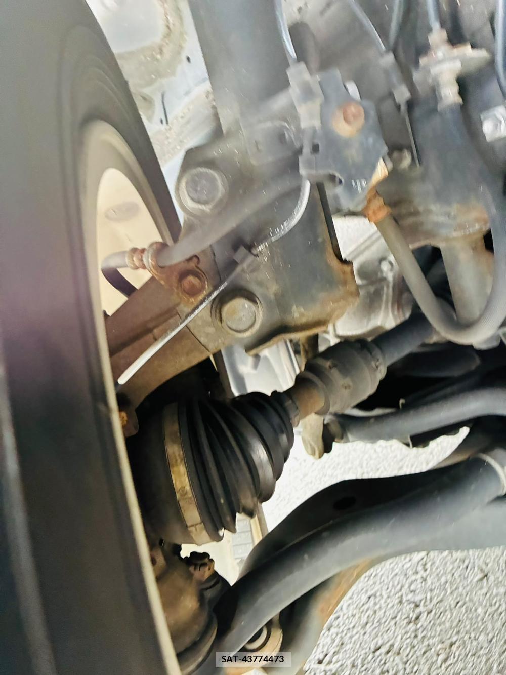 Toyota PRIUS ALPHA 2015-11 8111256-31