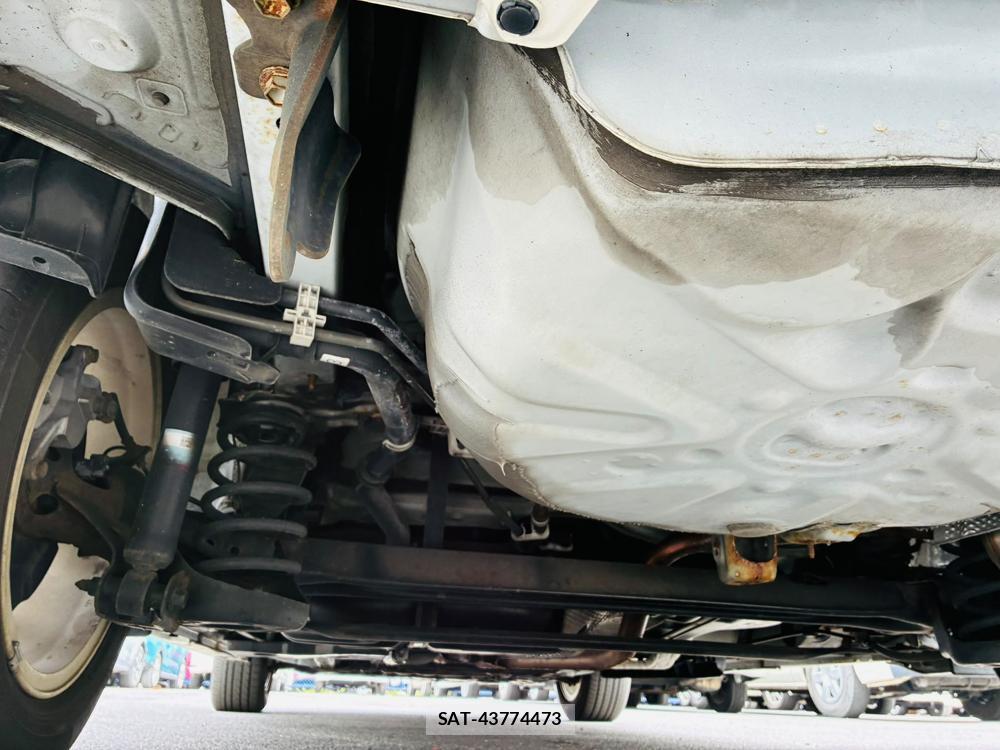 Toyota PRIUS ALPHA 2015-11 8111256-33