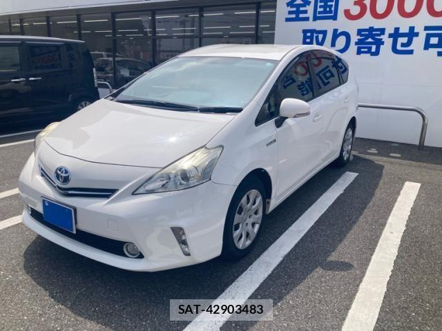 Toyota PRIUS ALPHA 2014-03 8231388-0