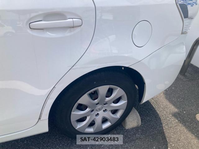Toyota PRIUS ALPHA 2014-03 8231388-5