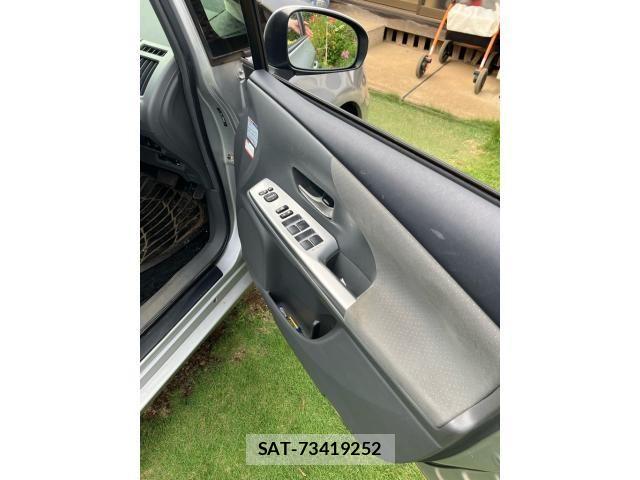 Toyota PRIUS ALPHA 2013-05 8231398-11