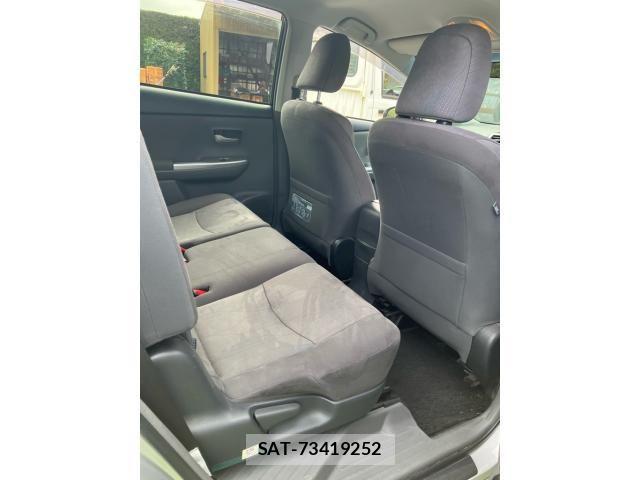Toyota PRIUS ALPHA 2013-05 8231398-15