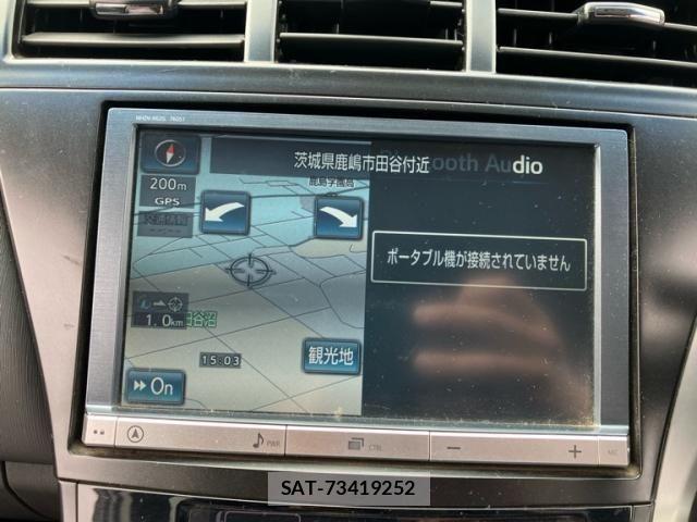 Toyota PRIUS ALPHA 2013-05 8231398-19