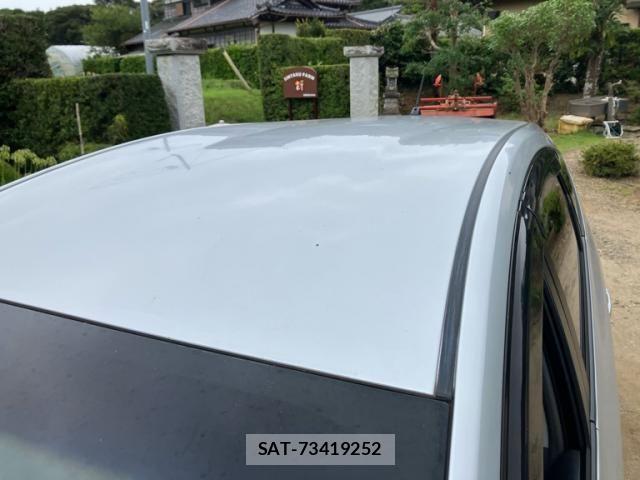 Toyota PRIUS ALPHA 2013-05 8231398-23