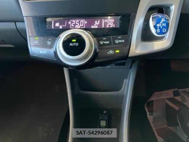 Toyota PRIUS ALPHA 2012-03 8231400-26