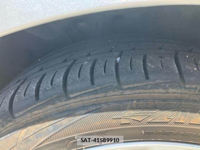 Toyota PRIUS ALPHA 2012-01 8231392-9