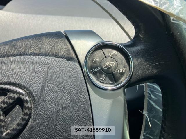 Toyota PRIUS ALPHA 2012-01 8231392-15