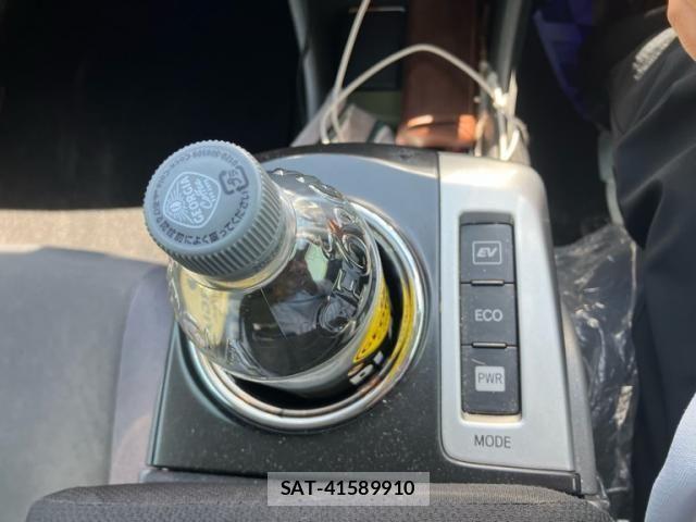 Toyota PRIUS ALPHA 2012-01 8231392-22