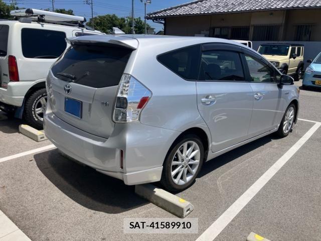 Toyota PRIUS ALPHA 2012-01 8231392-2