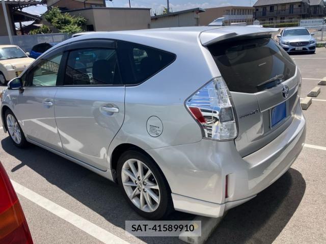 Toyota PRIUS ALPHA 2012-01 8231392-3