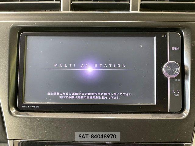 Toyota PRIUS ALPHA 2012-11 8246416-2
