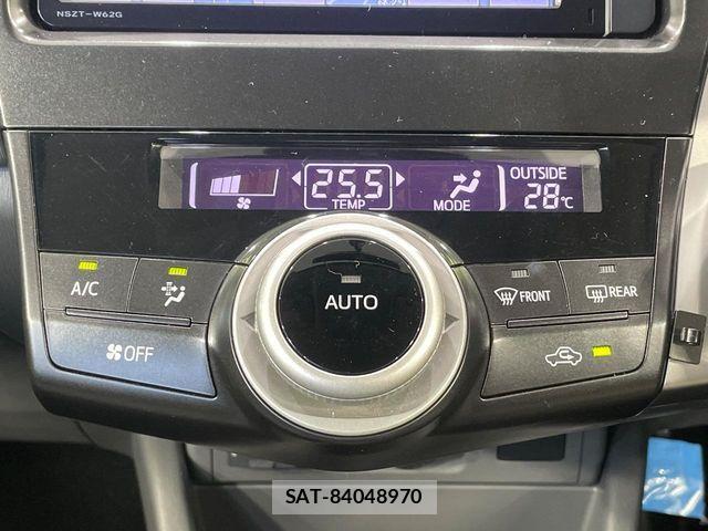 Toyota PRIUS ALPHA 2012-11 8246416-6