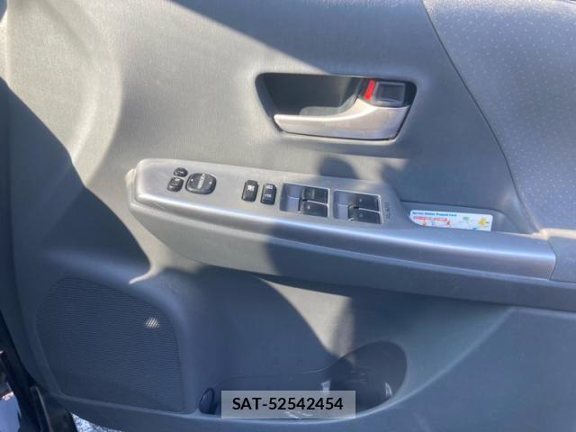 Toyota PRIUS ALPHA 2012-03 8246422-11