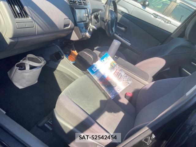 Toyota PRIUS ALPHA 2012-03 8246422-15
