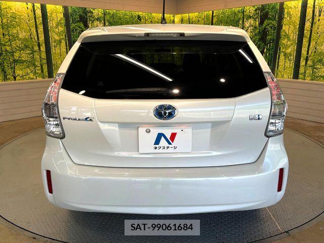 Toyota PRIUS ALPHA 2013-10 8246419-13