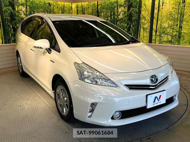 Toyota PRIUS ALPHA 2013-10 8246419-14