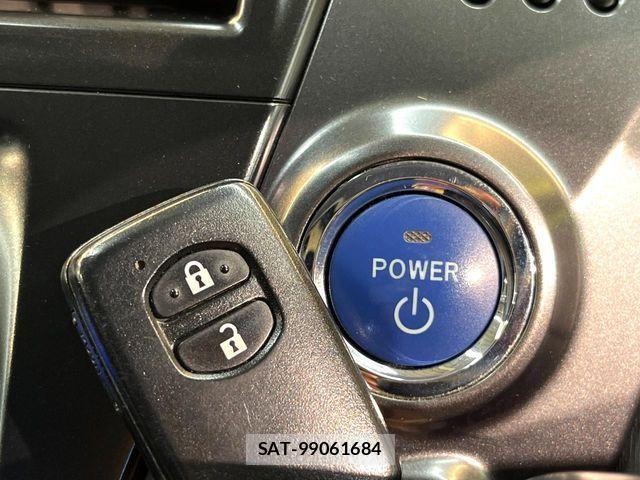 Toyota PRIUS ALPHA 2013-10 8246419-6