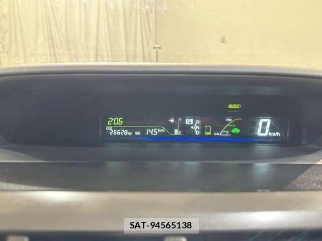 Toyota PRIUS ALPHA 2014-03 8246415-10