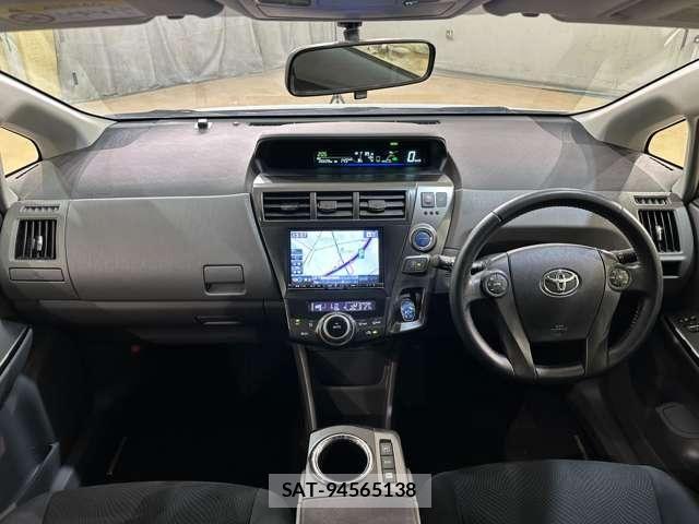 Toyota PRIUS ALPHA 2014-03 8246415-16