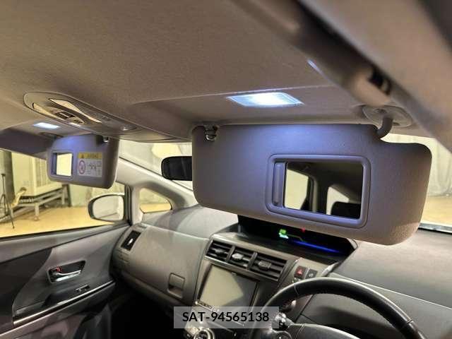 Toyota PRIUS ALPHA 2014-03 8246415-27