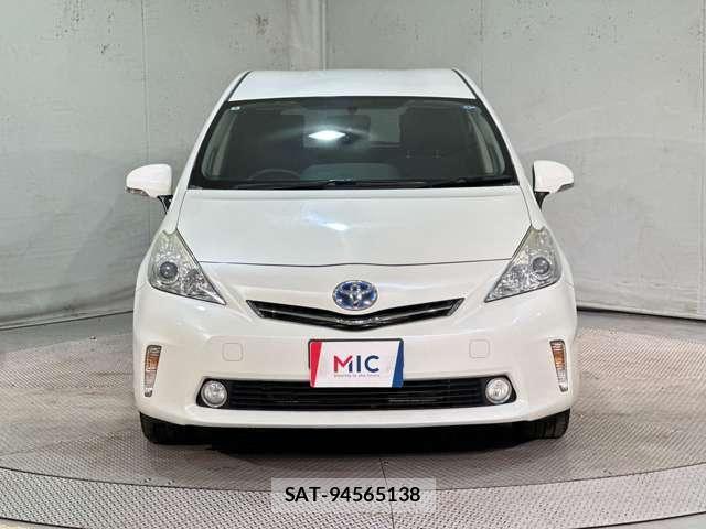 Toyota PRIUS ALPHA 2014-03 8246415-2