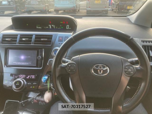 Toyota PRIUS ALPHA 2014-03 8246421-10