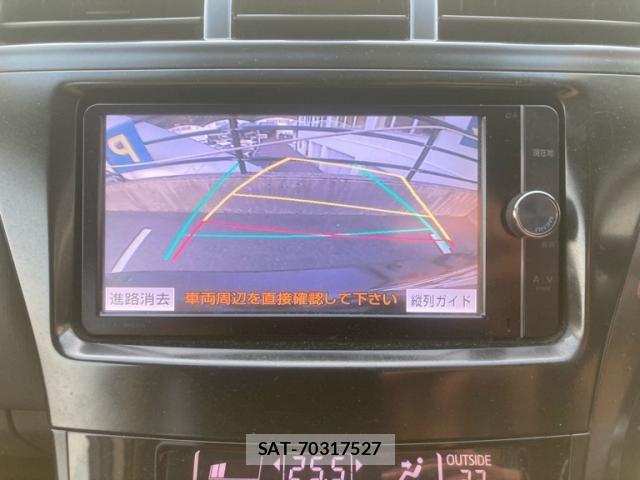 Toyota PRIUS ALPHA 2014-03 8246421-12
