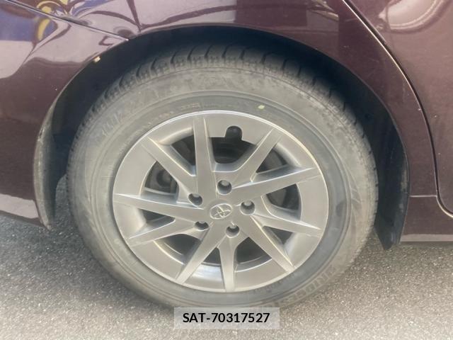 Toyota PRIUS ALPHA 2014-03 8246421-5