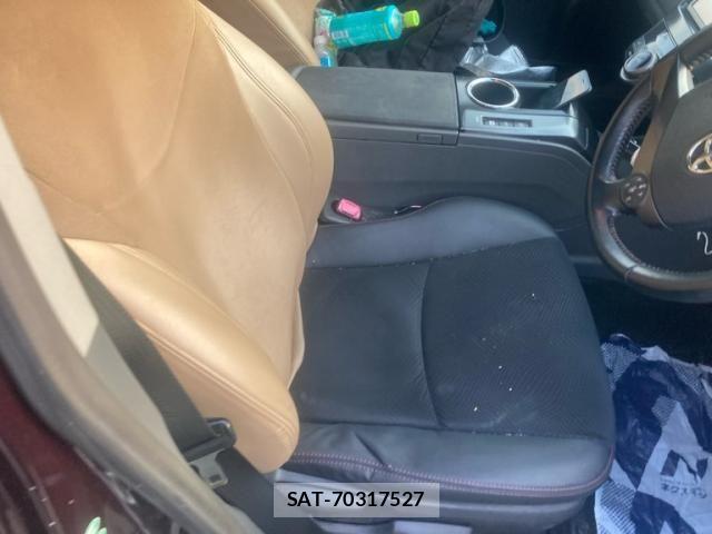 Toyota PRIUS ALPHA 2014-03 8246421-8