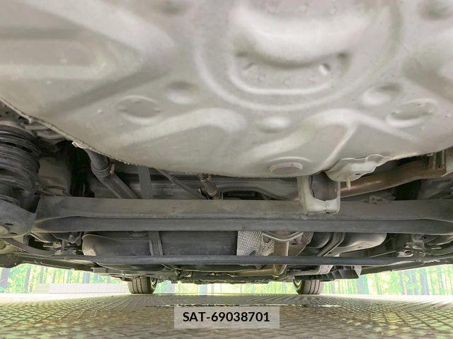Toyota PRIUS ALPHA 2013-07 8246418-18