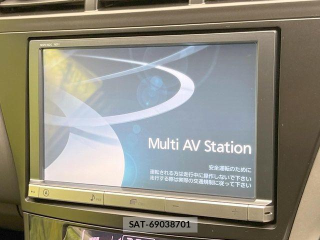 Toyota PRIUS ALPHA 2013-07 8246418-2