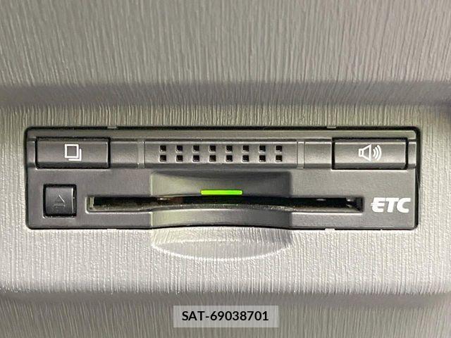 Toyota PRIUS ALPHA 2013-07 8246418-4
