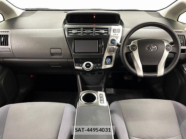 Toyota PRIUS ALPHA 2013-03 8246417-1