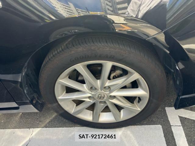Toyota PRIUS ALPHA 2012-03 8246420-9