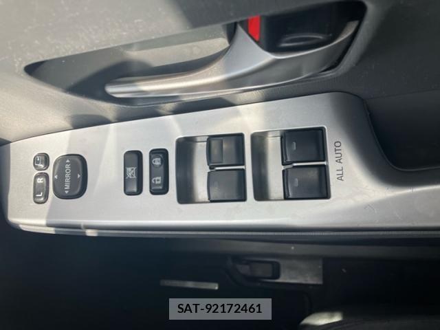 Toyota PRIUS ALPHA 2012-03 8246420-17