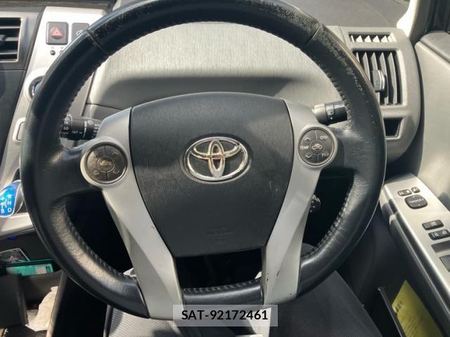 Toyota PRIUS ALPHA 2012-03 8246420-19