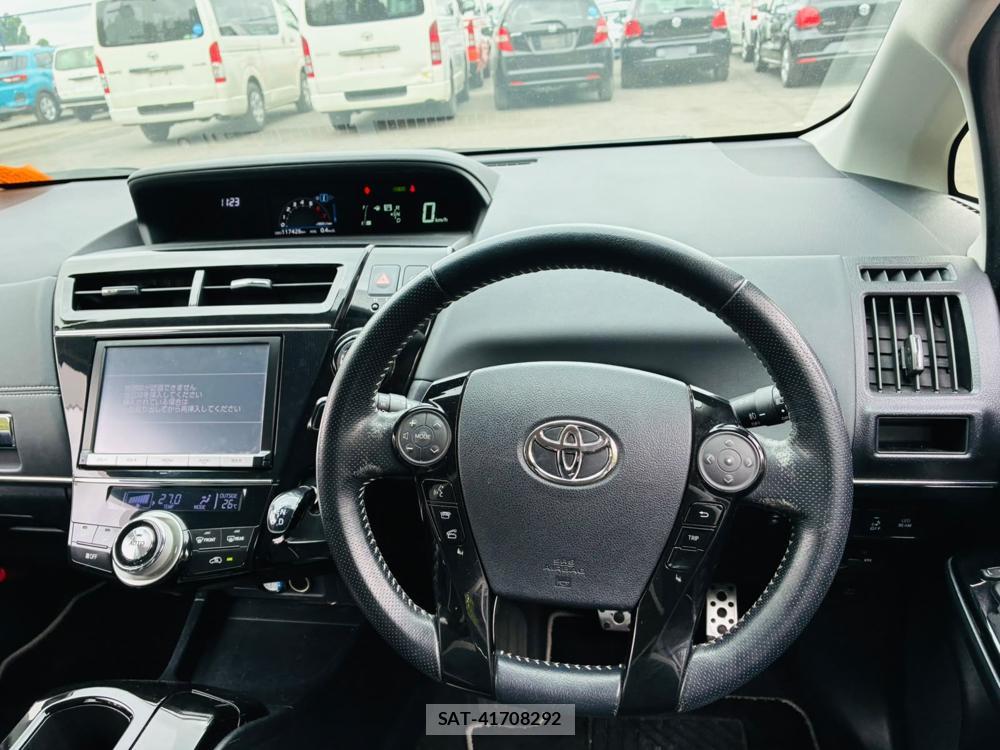 Toyota PRIUS ALPHA 2015-10 8226620-14