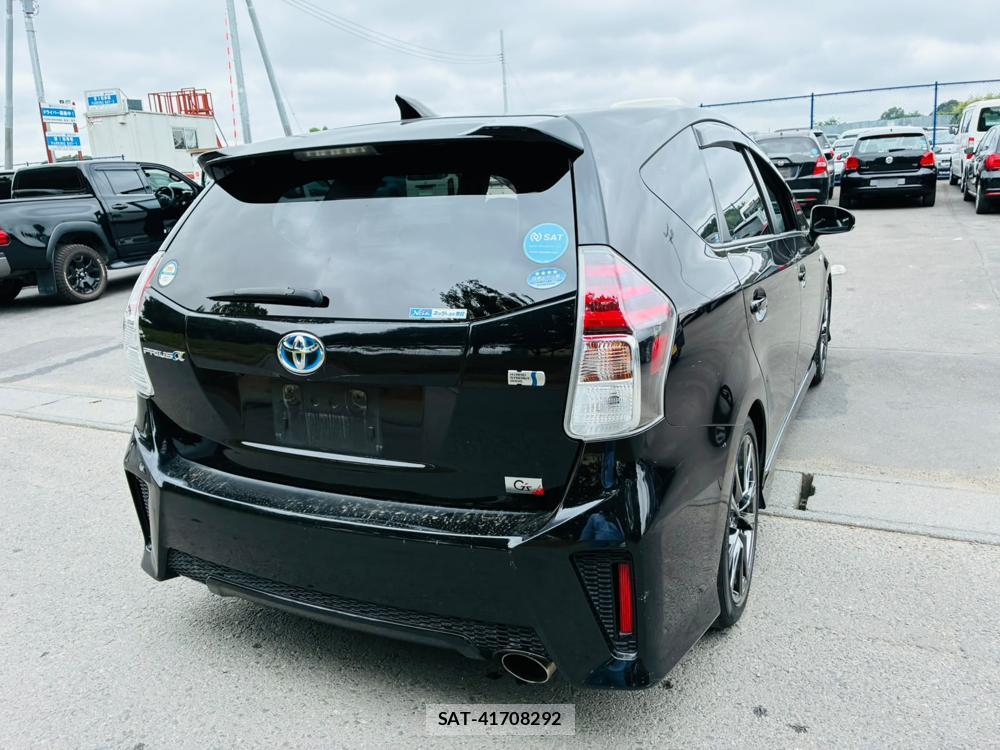 Toyota PRIUS ALPHA 2015-10 8226620-4