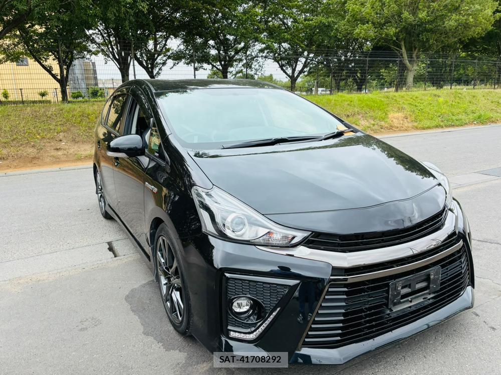 Toyota PRIUS ALPHA 2015-10 8226620-6