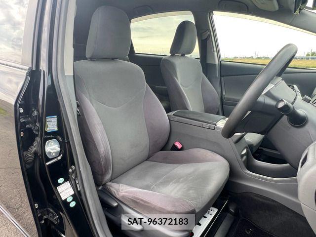 Toyota PRIUS ALPHA 2013-07 8316566-18