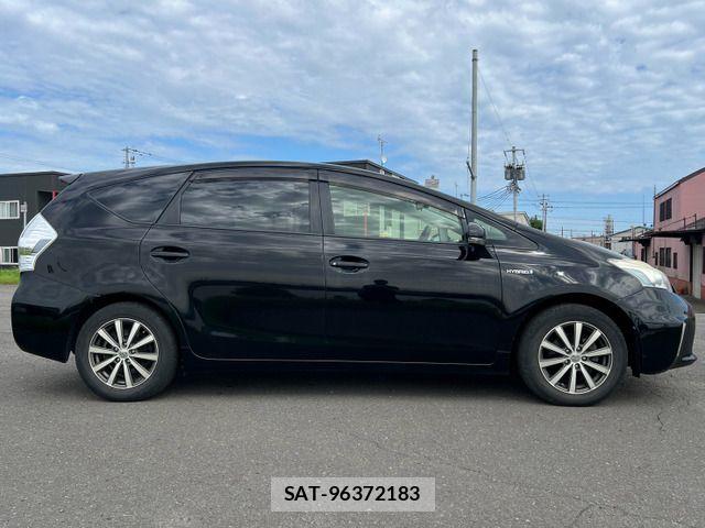 Toyota PRIUS ALPHA 2013-07 8316566-3