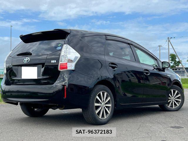 Toyota PRIUS ALPHA 2013-07 8316566-8