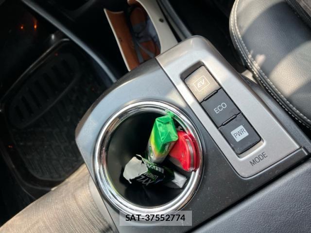 Toyota PRIUS ALPHA 2015-01 8316559-17