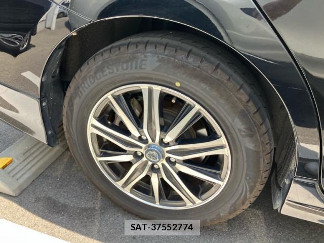 Toyota PRIUS ALPHA 2015-01 8316559-6
