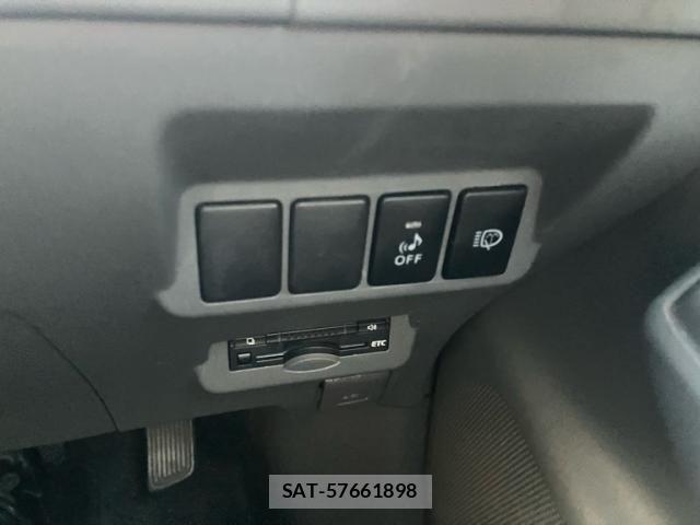 Toyota PRIUS ALPHA 2012-06 8316585-11