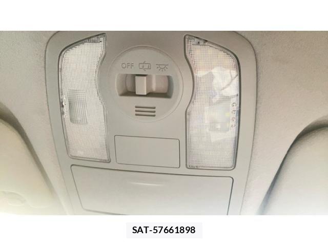 Toyota PRIUS ALPHA 2012-06 8316585-17
