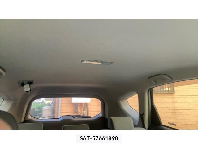 Toyota PRIUS ALPHA 2012-06 8316585-18