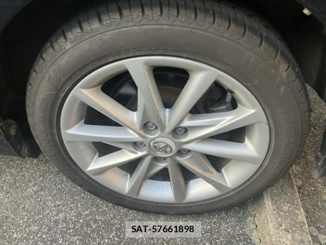 Toyota PRIUS ALPHA 2012-06 8316585-6