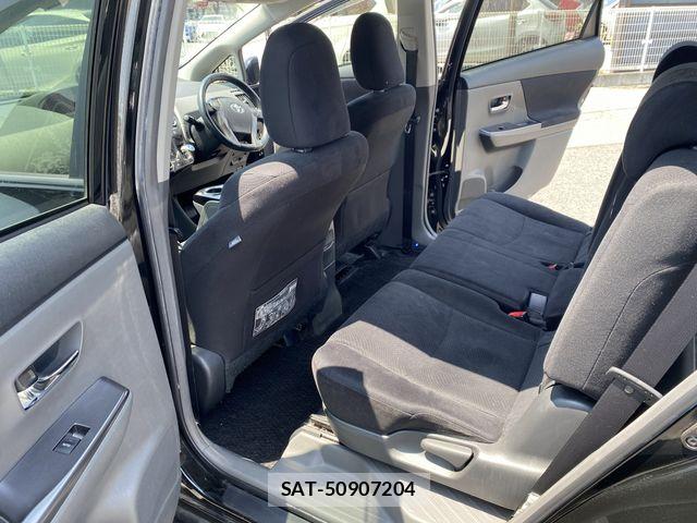 Toyota PRIUS ALPHA 2014-01 8316575-9