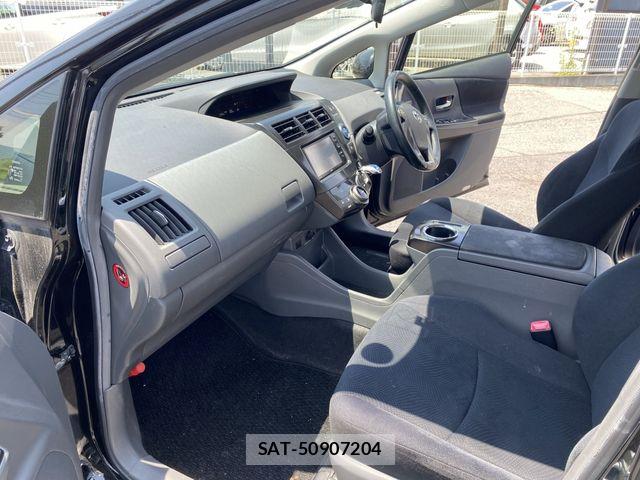 Toyota PRIUS ALPHA 2014-01 8316575-10